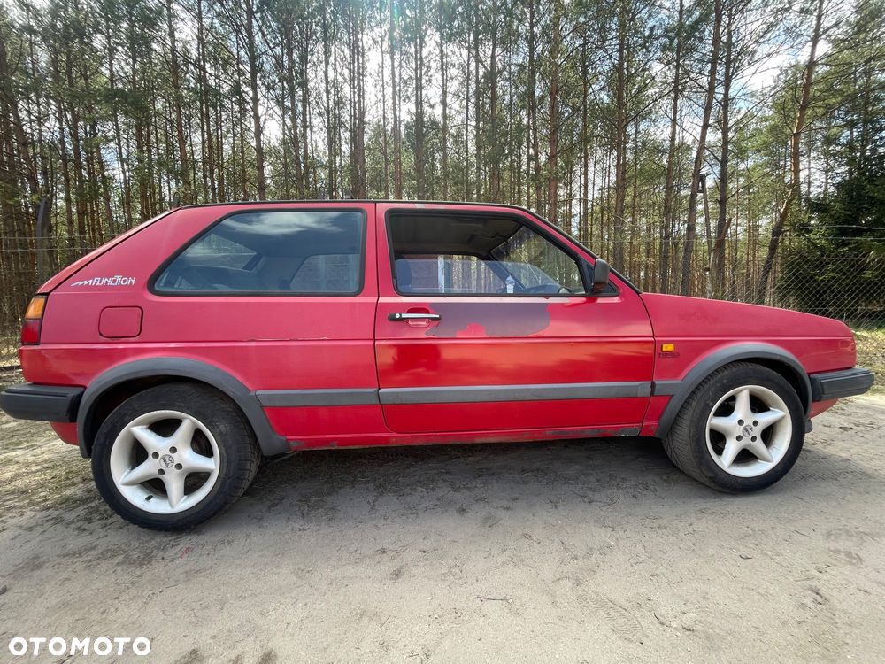 Volkswagen Golf 1.6 GL D - 8