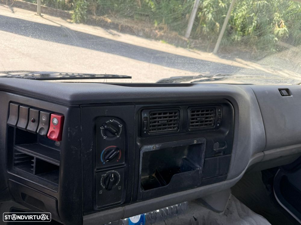 Renault Kerax 320 dci 4*2 - 30