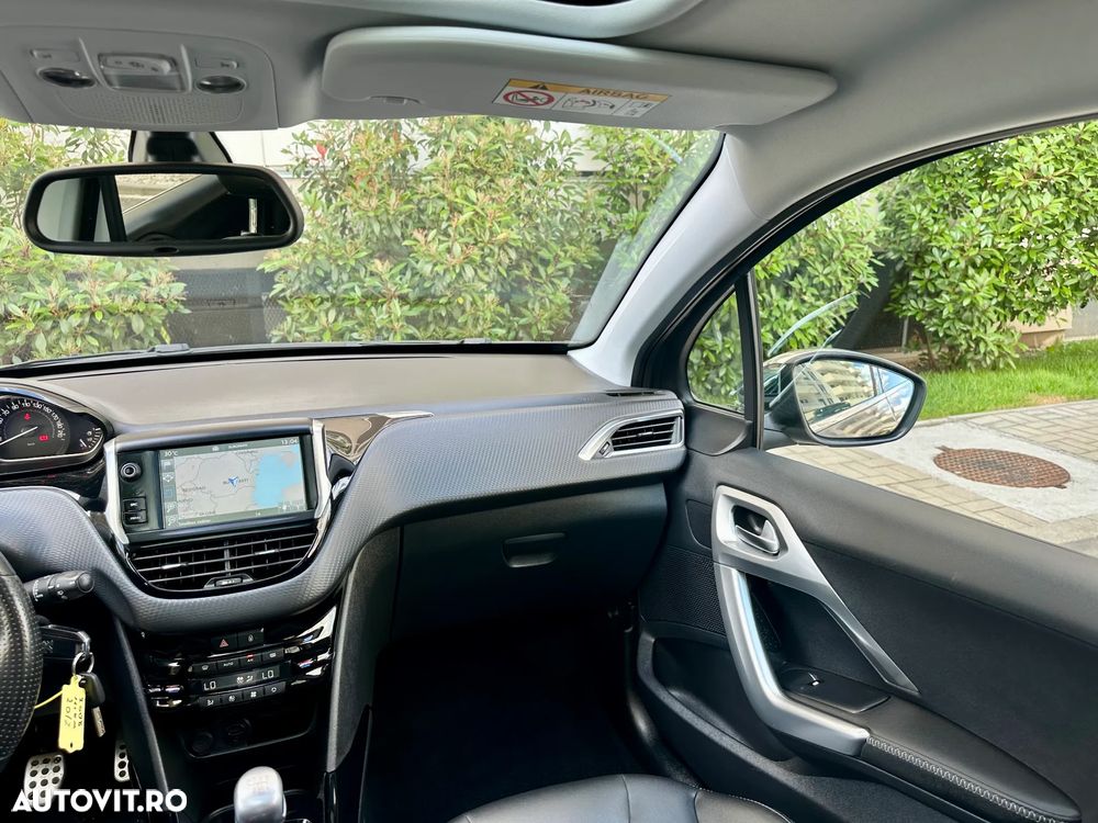 Peugeot 2008 - 10