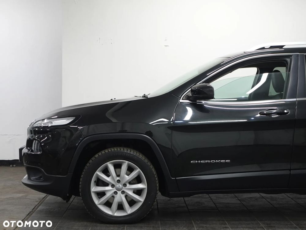 Jeep Cherokee - 15