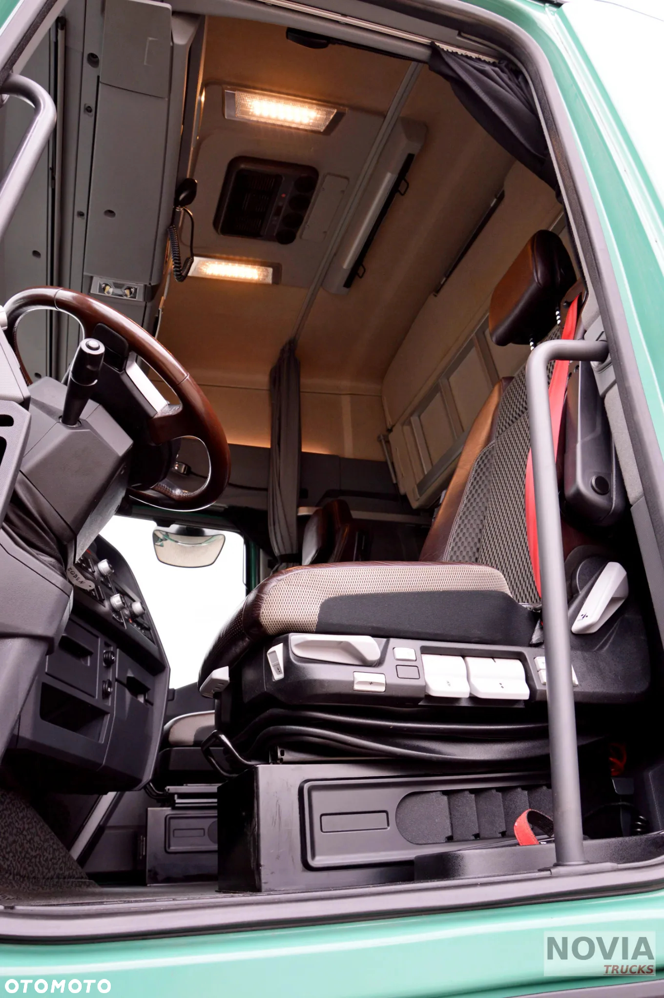 Renault T 520 | NAJBOGATSZA OPCJA | RETARDER VOITH | KLIMA POSTOJOWA | 2 ZBIORNIKI | 2 ŁÓŻKA | MIĘDZYOSIE - 25