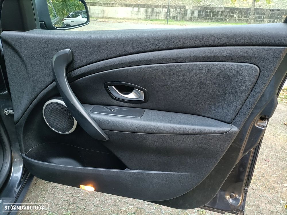 Renault Mégane Sport Tourer 1.5 dCi Dynamique - 40