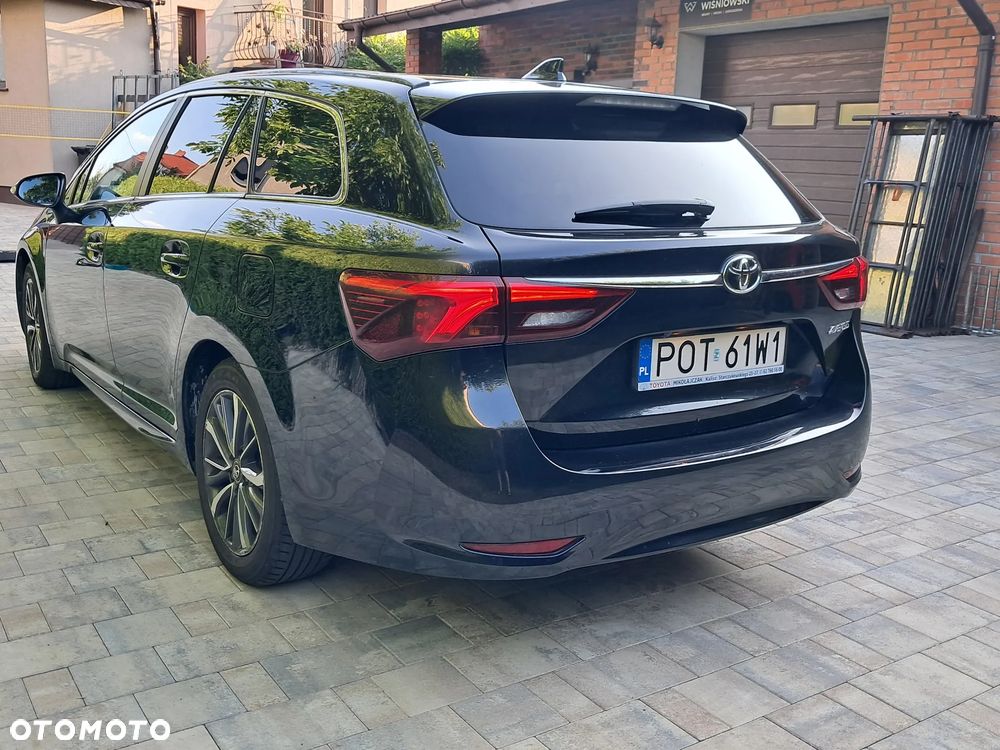 Toyota Avensis 2017 photo 3