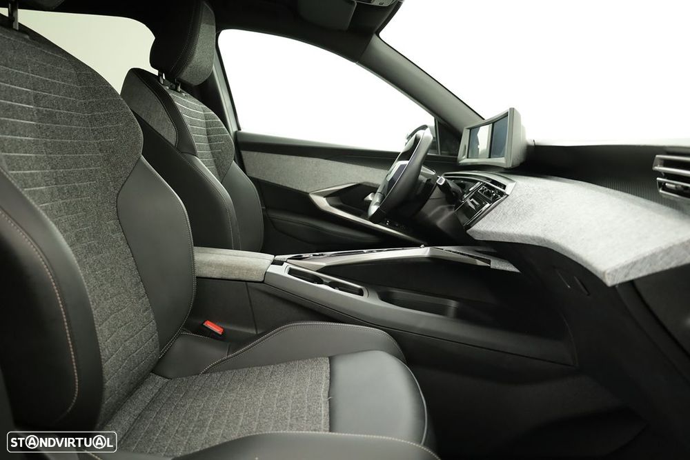 Peugeot 5008 1.2 Hybrid Allure e-DCS6 - 20