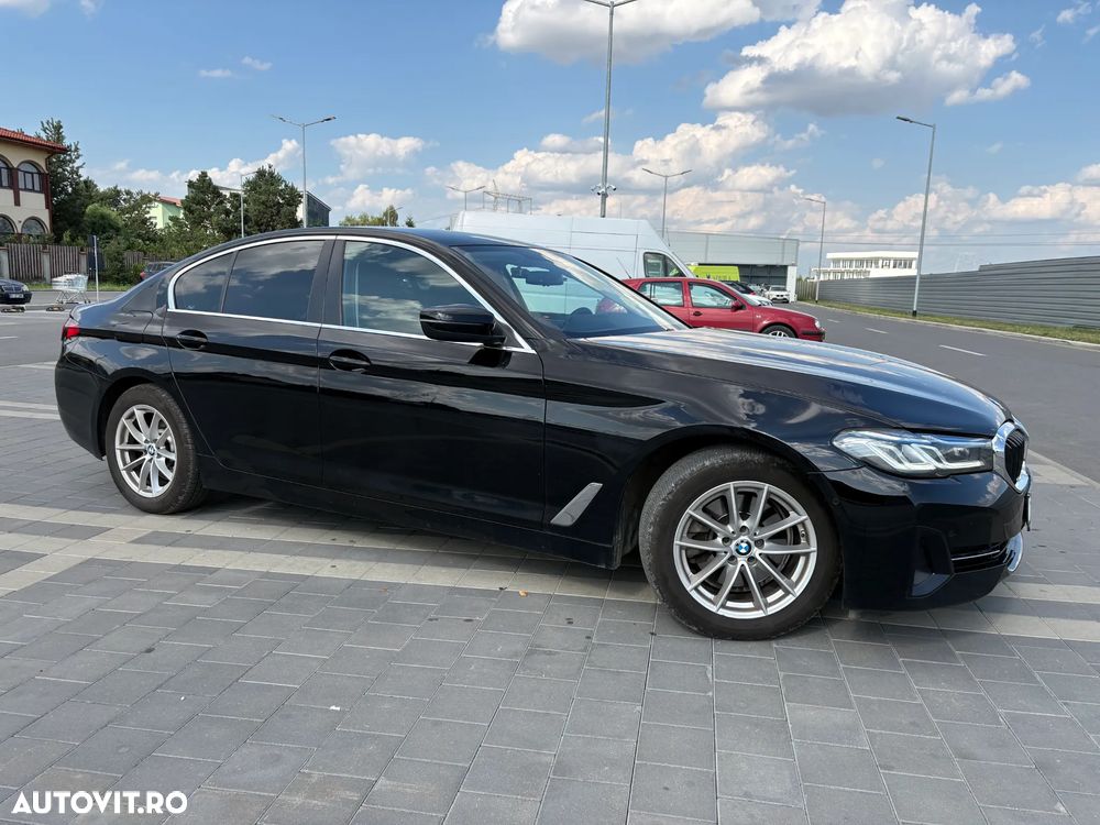 BMW Seria 5 520i AT MHEV - 3