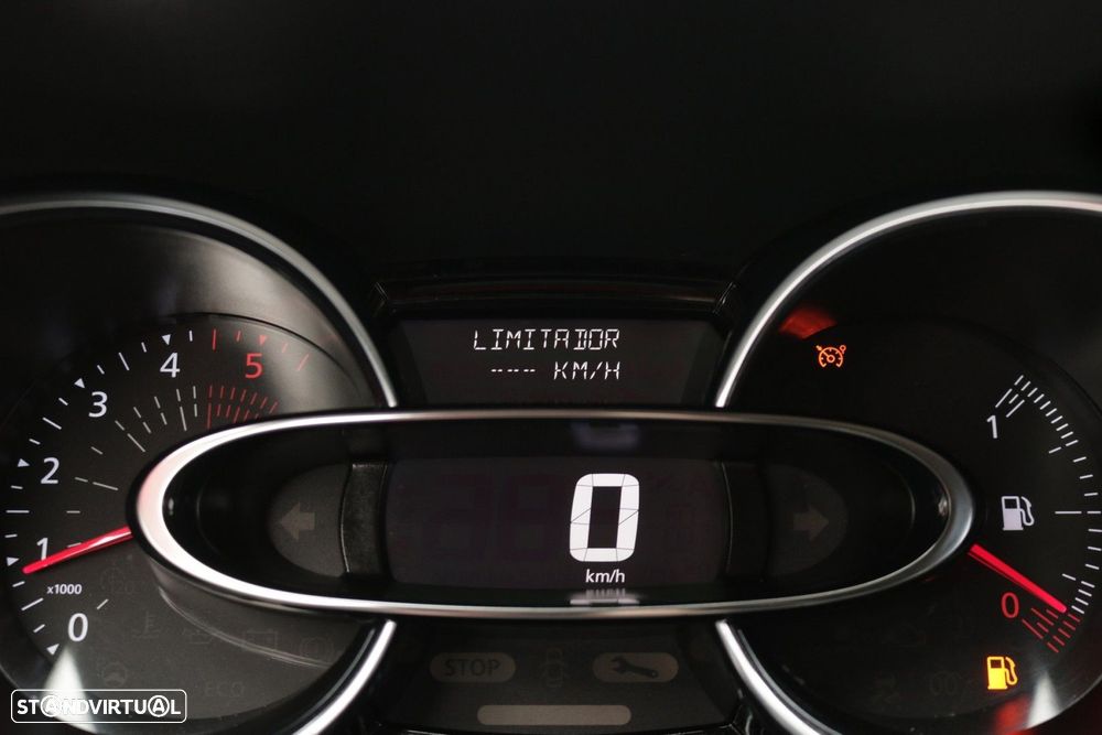 Renault Clio Sport Tourer 1.5 dCi Limited - 31