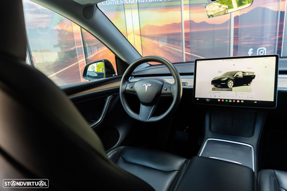 Tesla Model Y Long Range Dual Motor AWD - 10