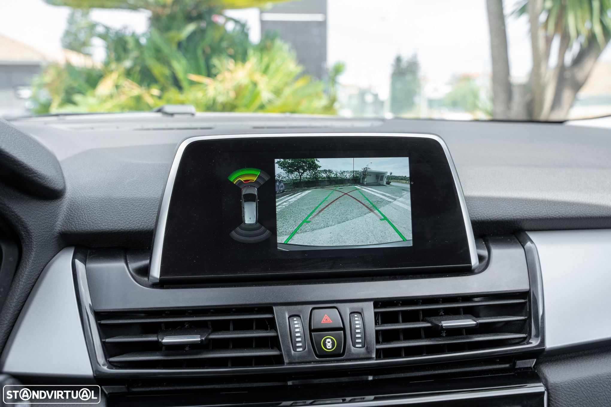 BMW 216 Gran Tourer d 7L Line Luxury - 12