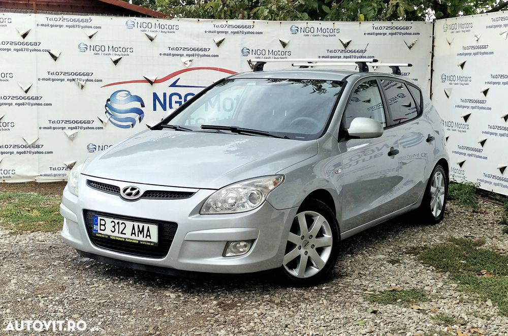 Hyundai i30 1.6 CRDI blue Classic - 1