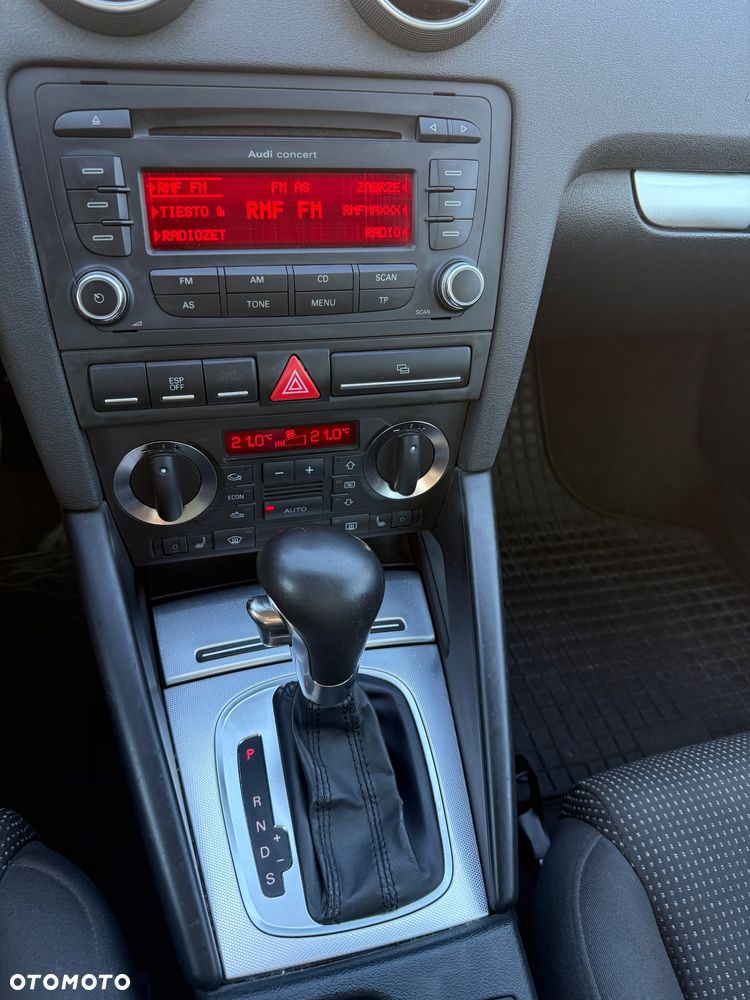 Audi A3 Sportback 2.0 TDI Ambition S tronic - 14