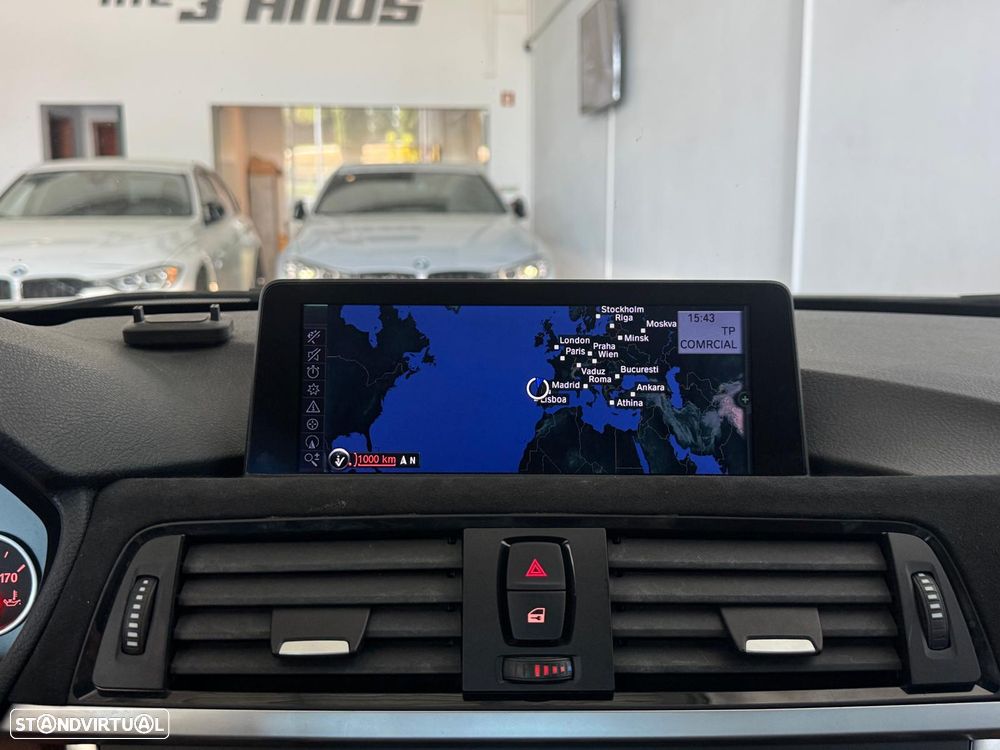 BMW 328 i Auto Pack M - 23