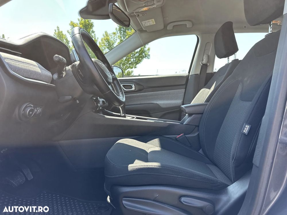 Jeep Compass - 25