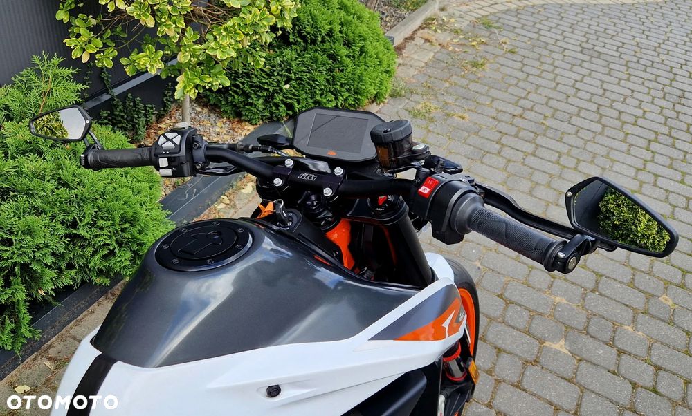 KTM DUKE 890 - 21