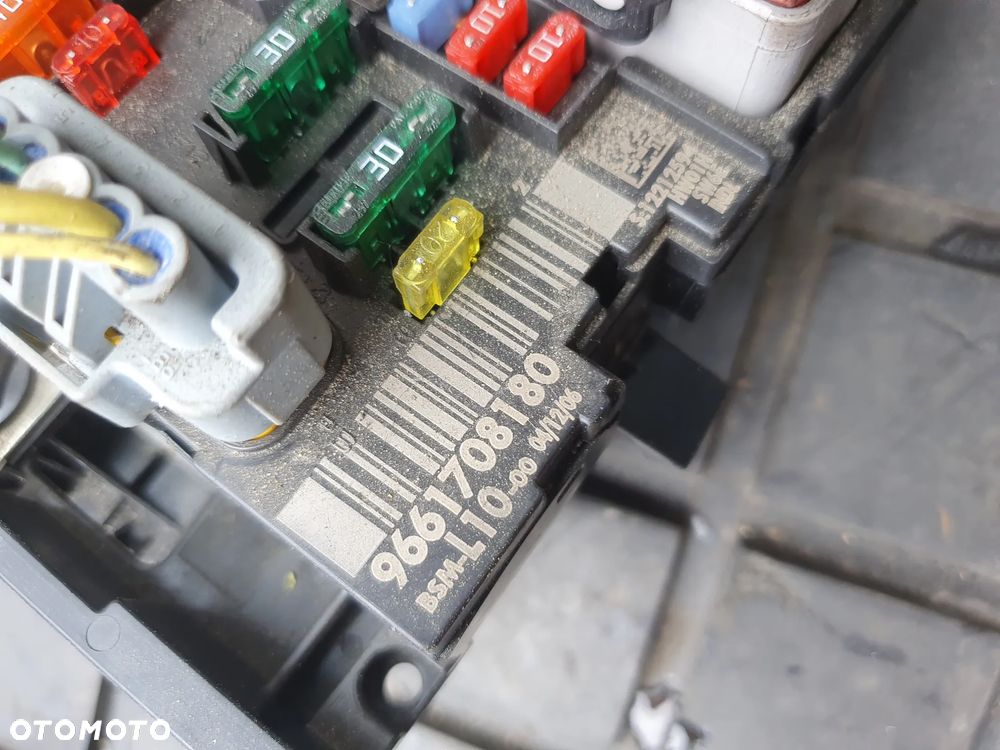SKRZYNKA BEZPIECZNIKÓW MODUŁ BSM L10 CITROEN PEUGEOT 9661708180 + WTYCZKI INSTALACJA - 3
