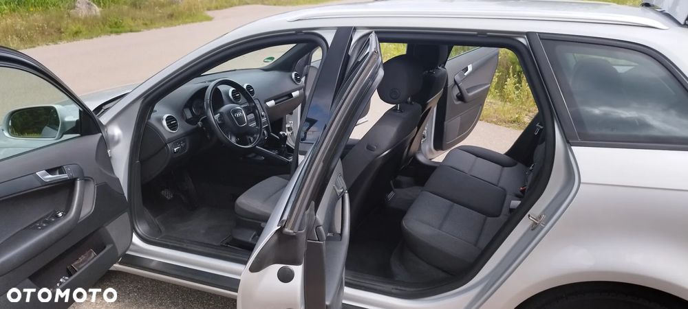 Audi A3 ver-1-6-attraction - 6