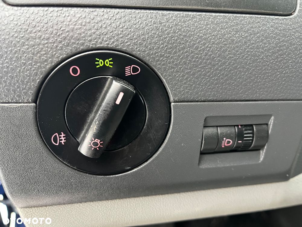 Volkswagen Transporter - 20