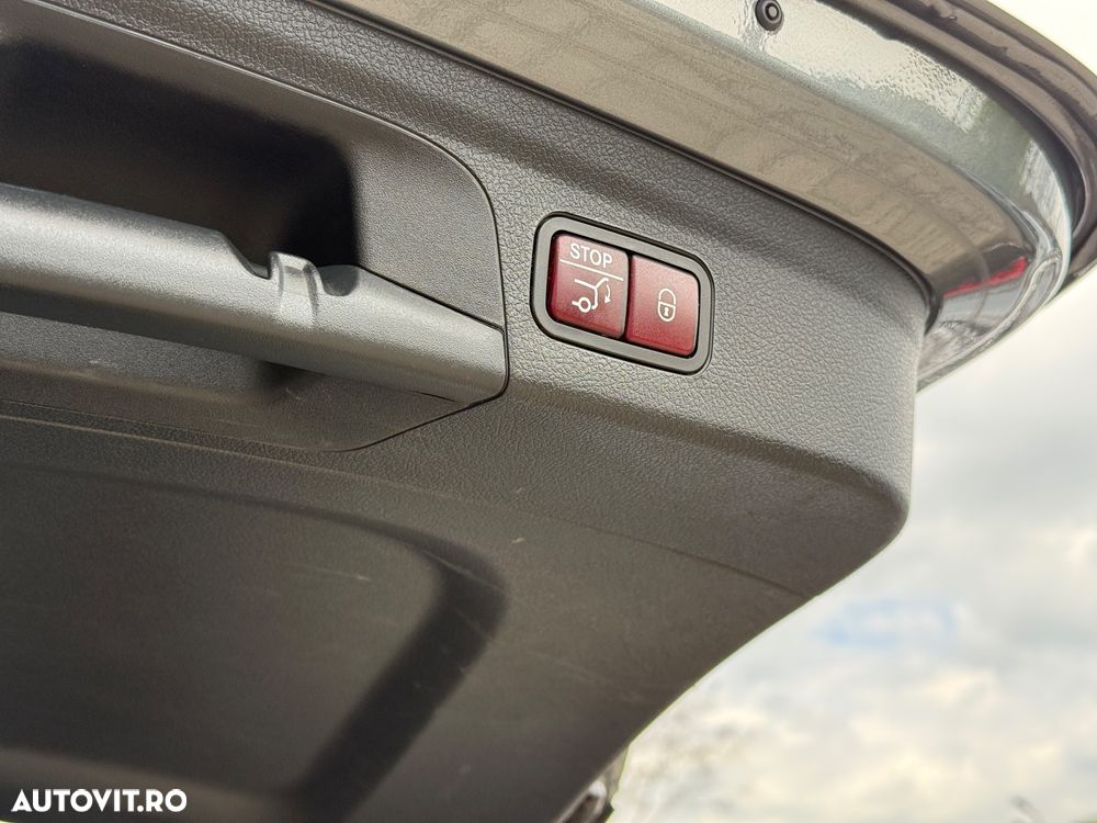 Mercedes-Benz GLE - 21