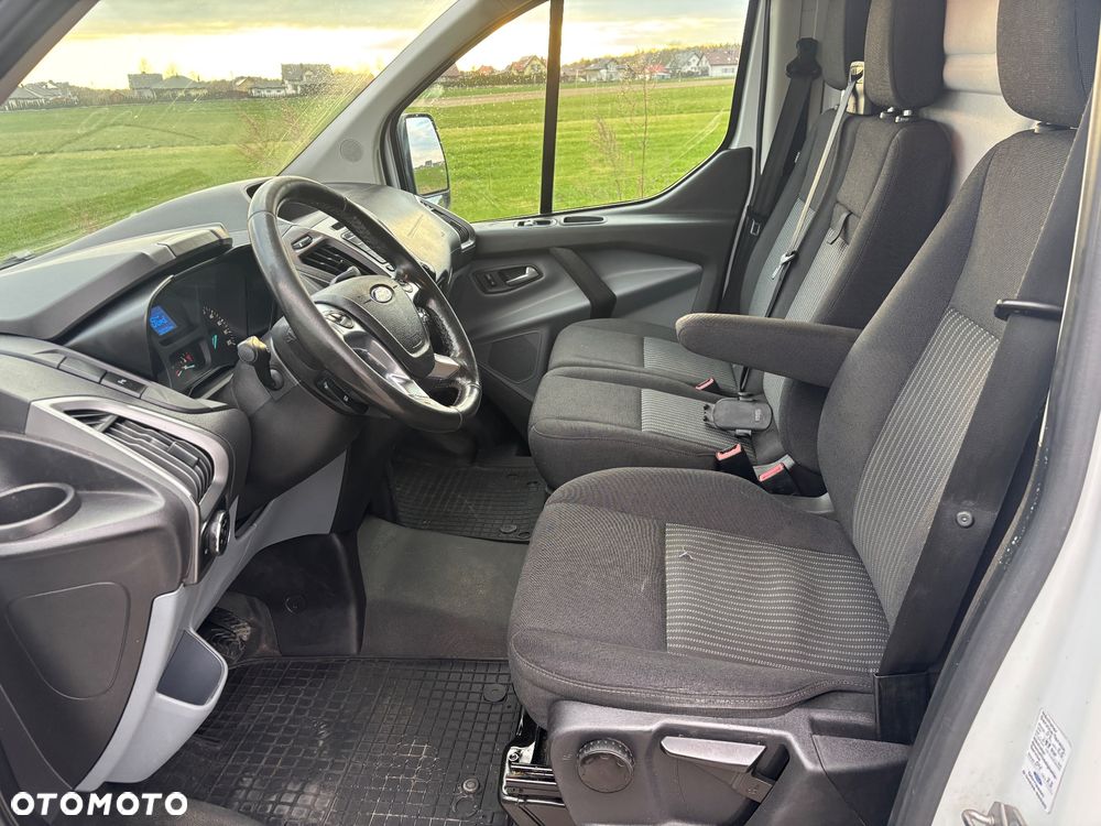 Ford Transit Custom - 8
