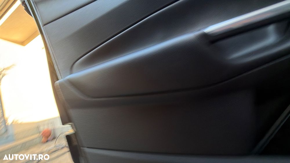 Ford Kuga 2.0 TDCi Powershift 4WD Titanium - 16