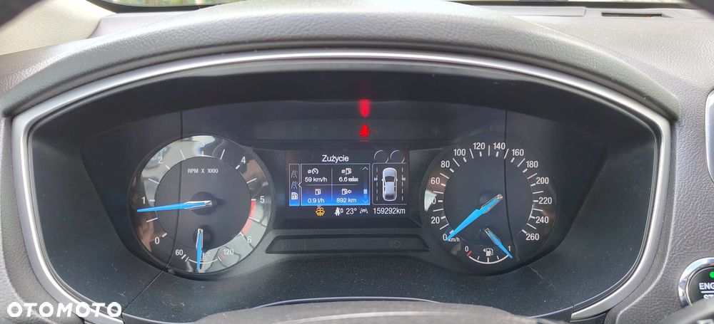 Ford Mondeo - 12