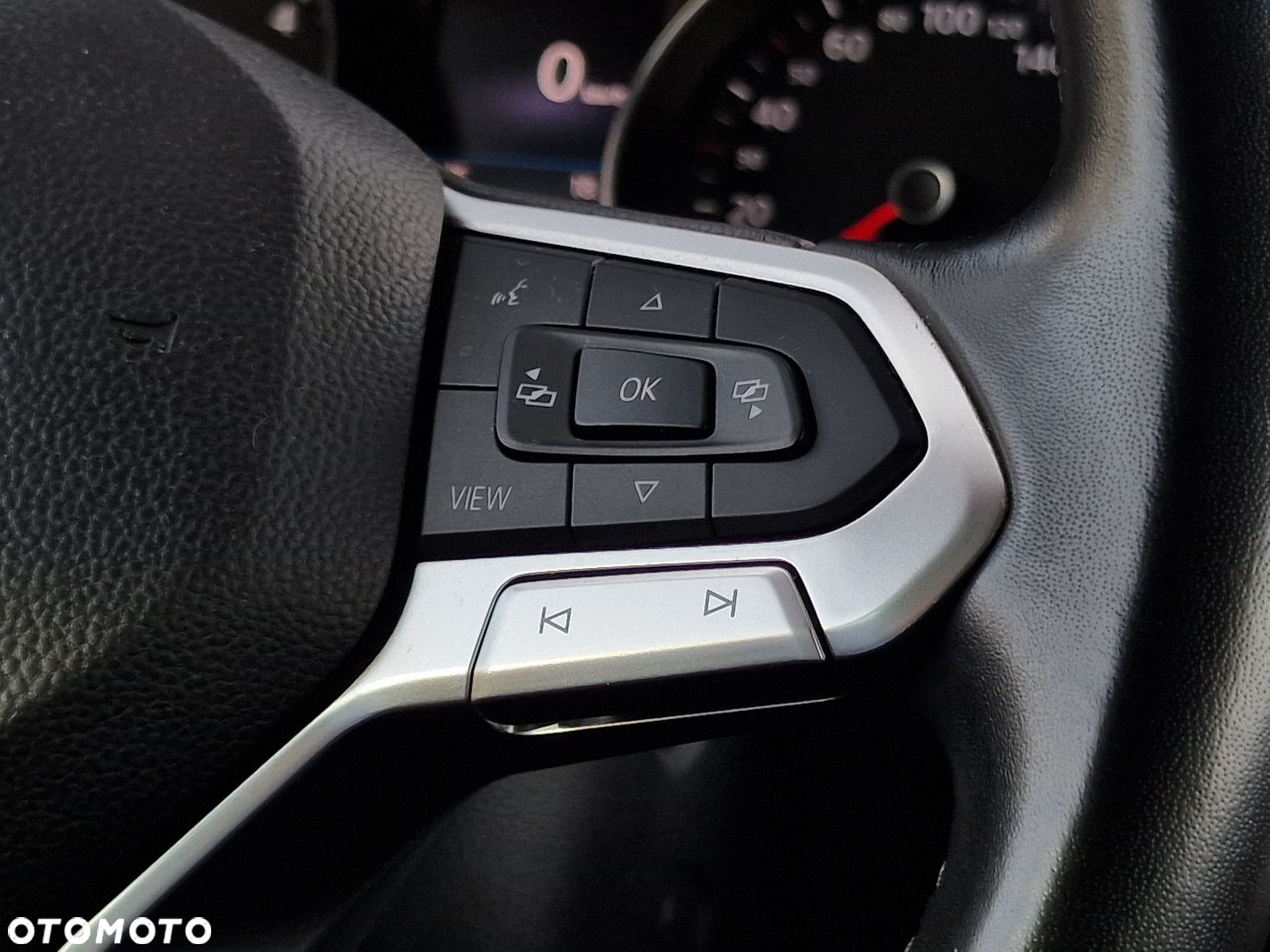 Volkswagen Passat 2.0 TDI Elegance DSG - 31