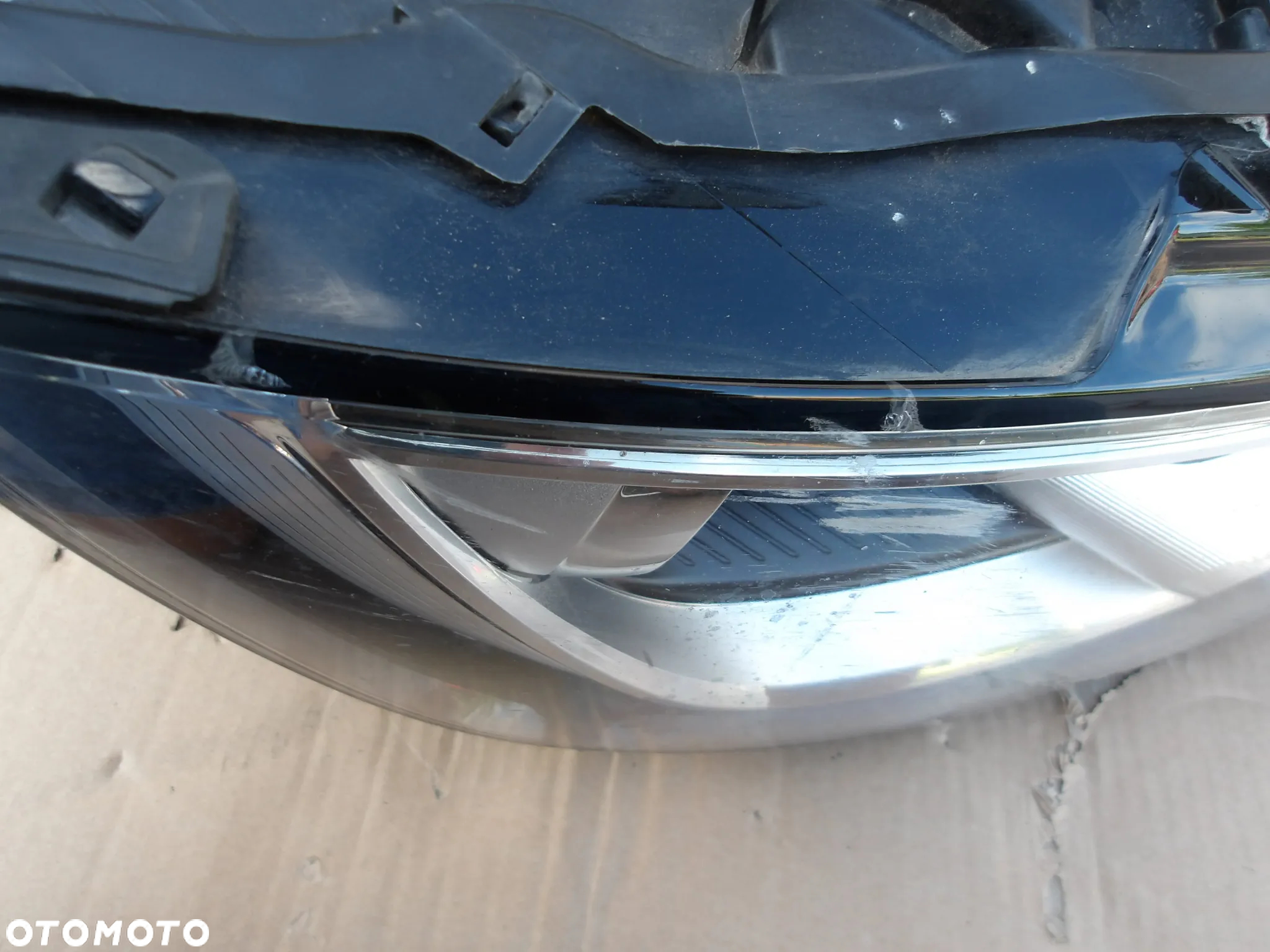 LAMPA PRAWY PRZOD AUDI A3 8V XENON 8V0941033F - 6