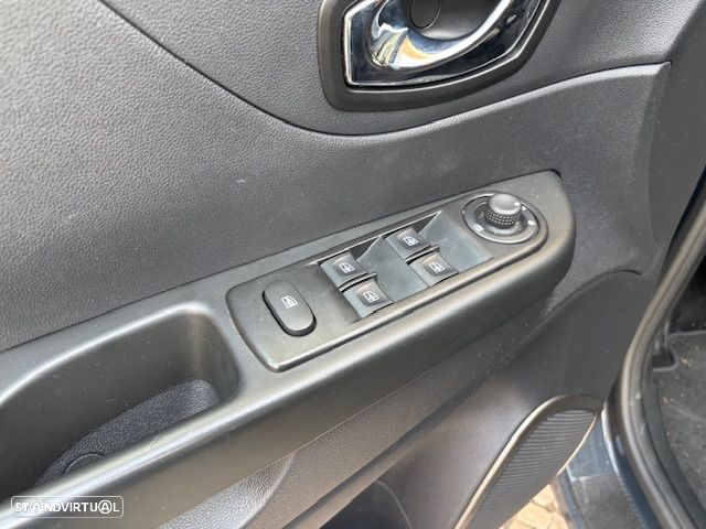 Renault Captur (ENERGY) TCe 90 LIMITED - 27