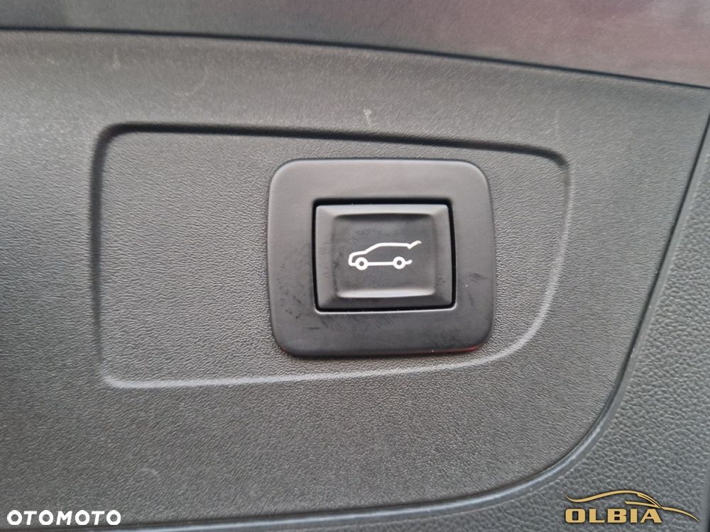 Opel Insignia - 19