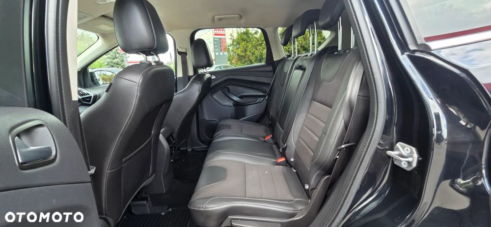 Ford Kuga 2.0 TDCi 2x4 Titanium - 30
