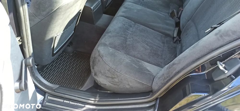 BMW Seria 3 318i Edition Sport - 12