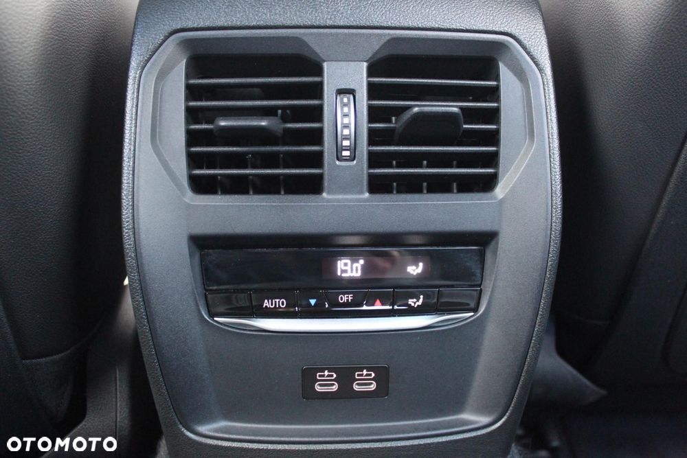 BMW Seria 2 220d M Sport - 15