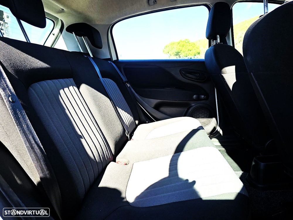 Fiat Punto 1.3 M-Jet Easy S&S - 13