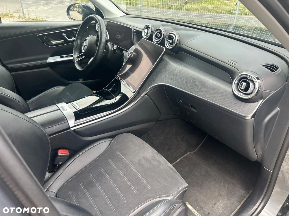 Mercedes-Benz GLC - 12