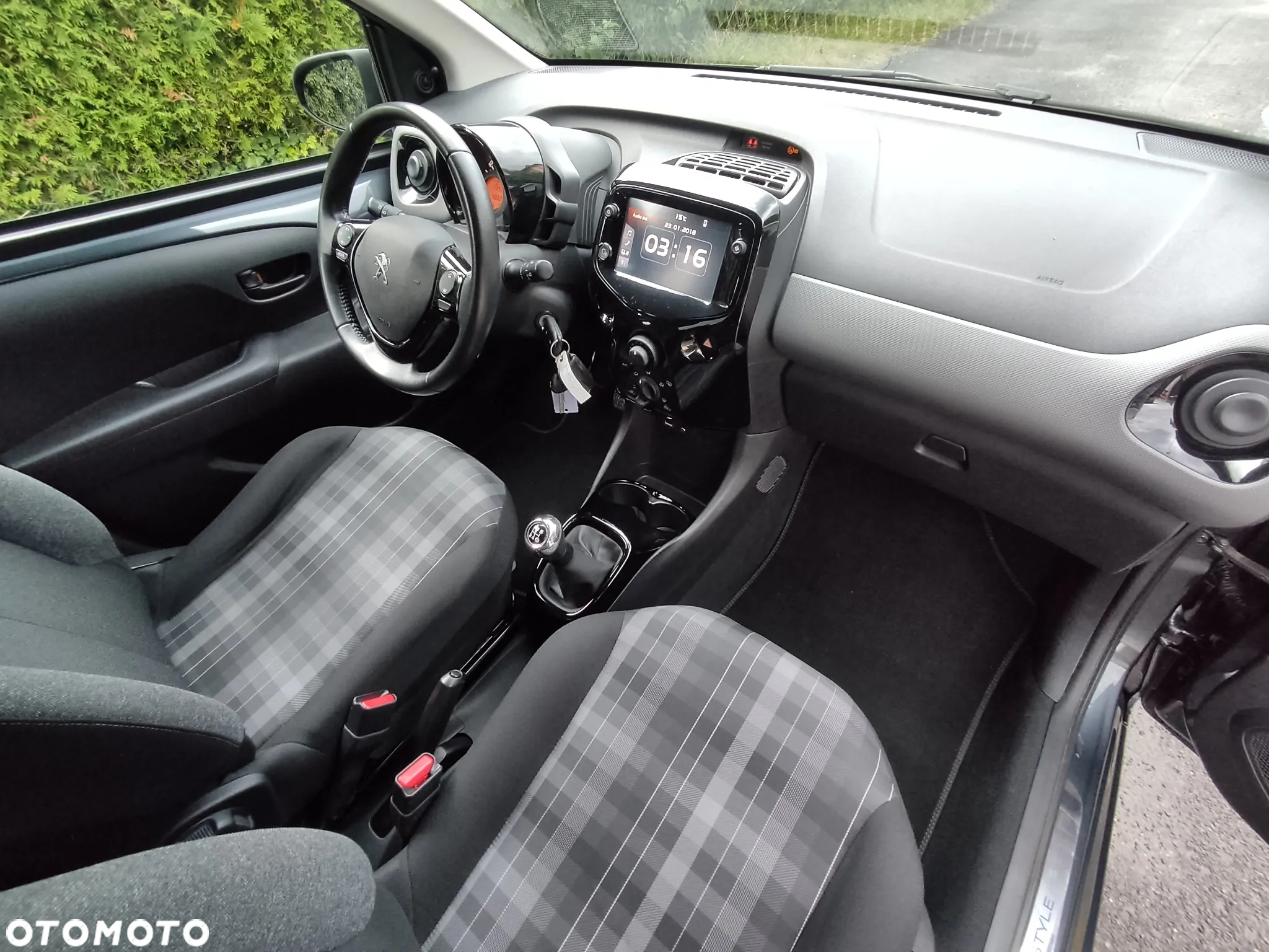Peugeot 108 VTI 68 Top Style - 21