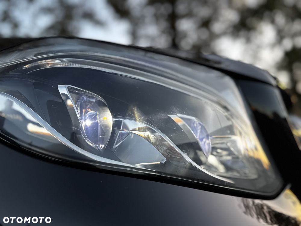 Mercedes-Benz GLS - 25