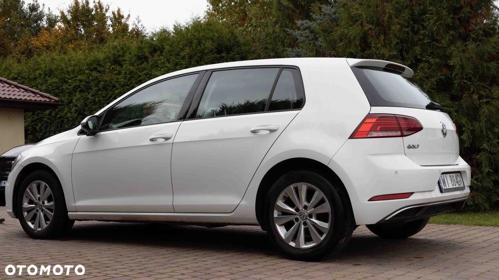 Volkswagen Golf - 5