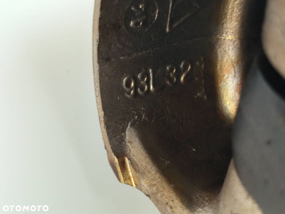 TŁOK PORSCHE CAYENNE I 9PA 93L32 - 4