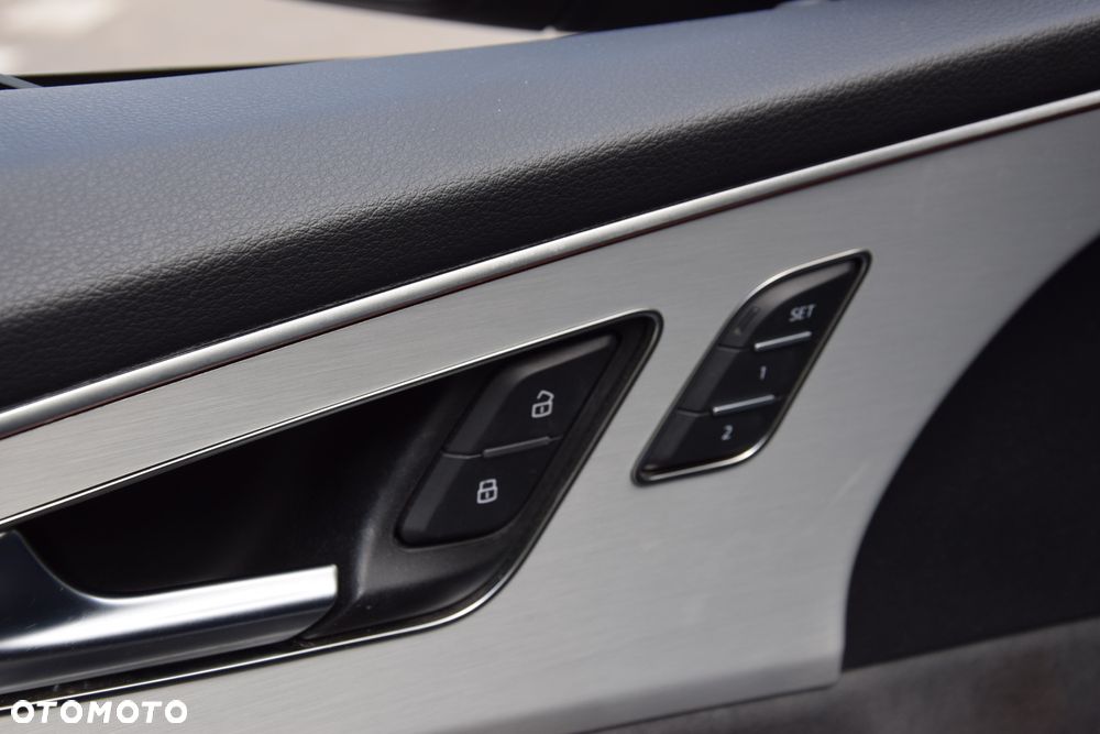 Audi Q8 50 TDI mHEV Quattro Tiptronic - 16