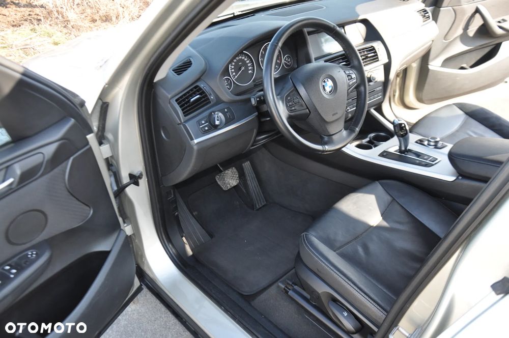 BMW X3 xDrive20d - 17