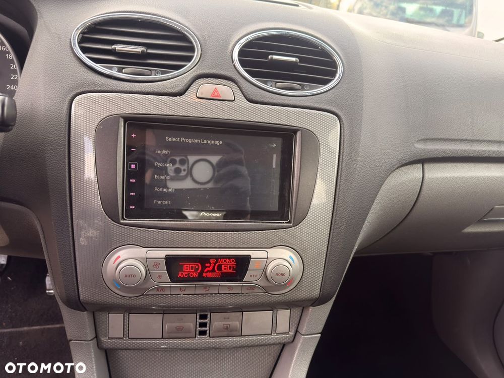 Ford Focus - 11
