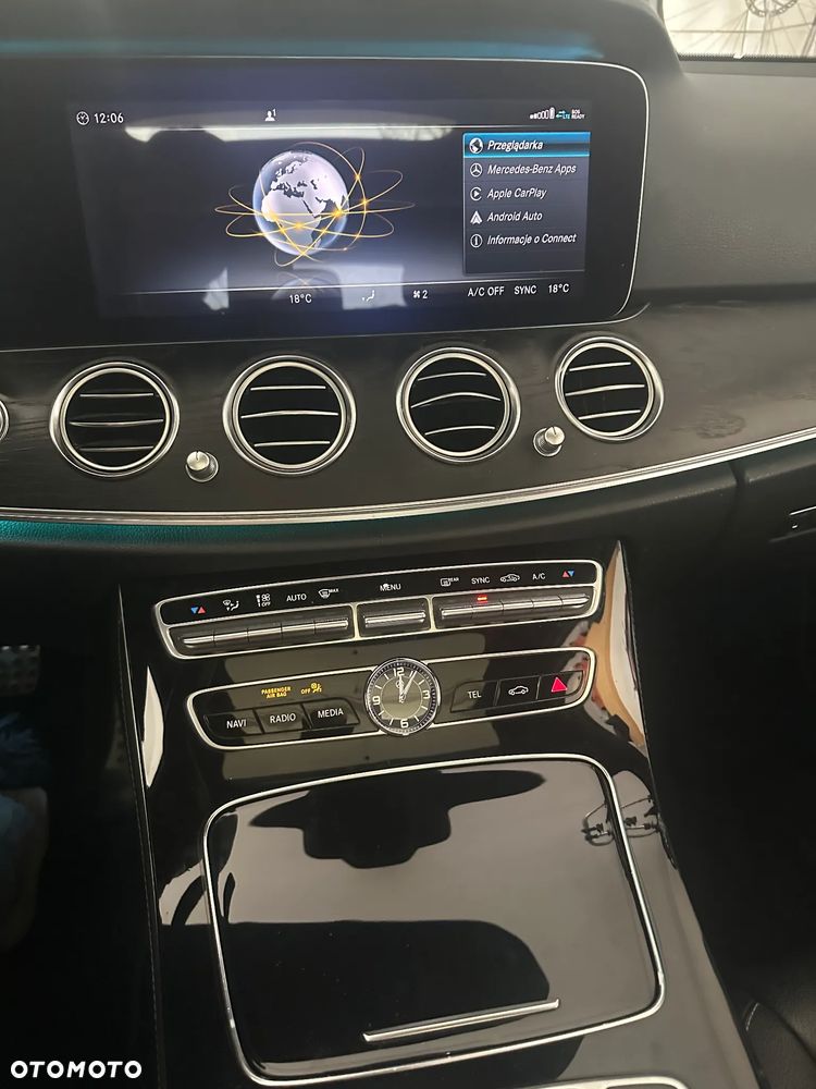 Mercedes-Benz Klasa E 220 d 4-Matic All-Terrain - 6