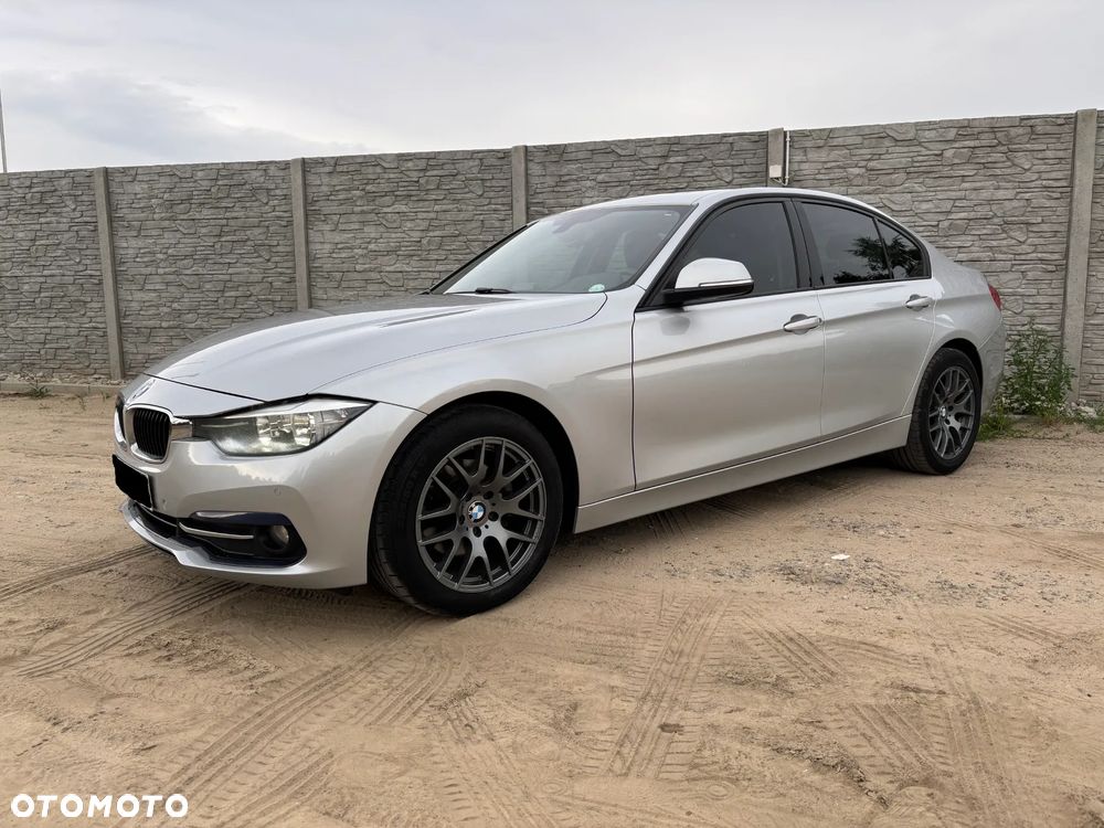 BMW Seria 3 320i xDrive Edition Luxury Line Purity - 2
