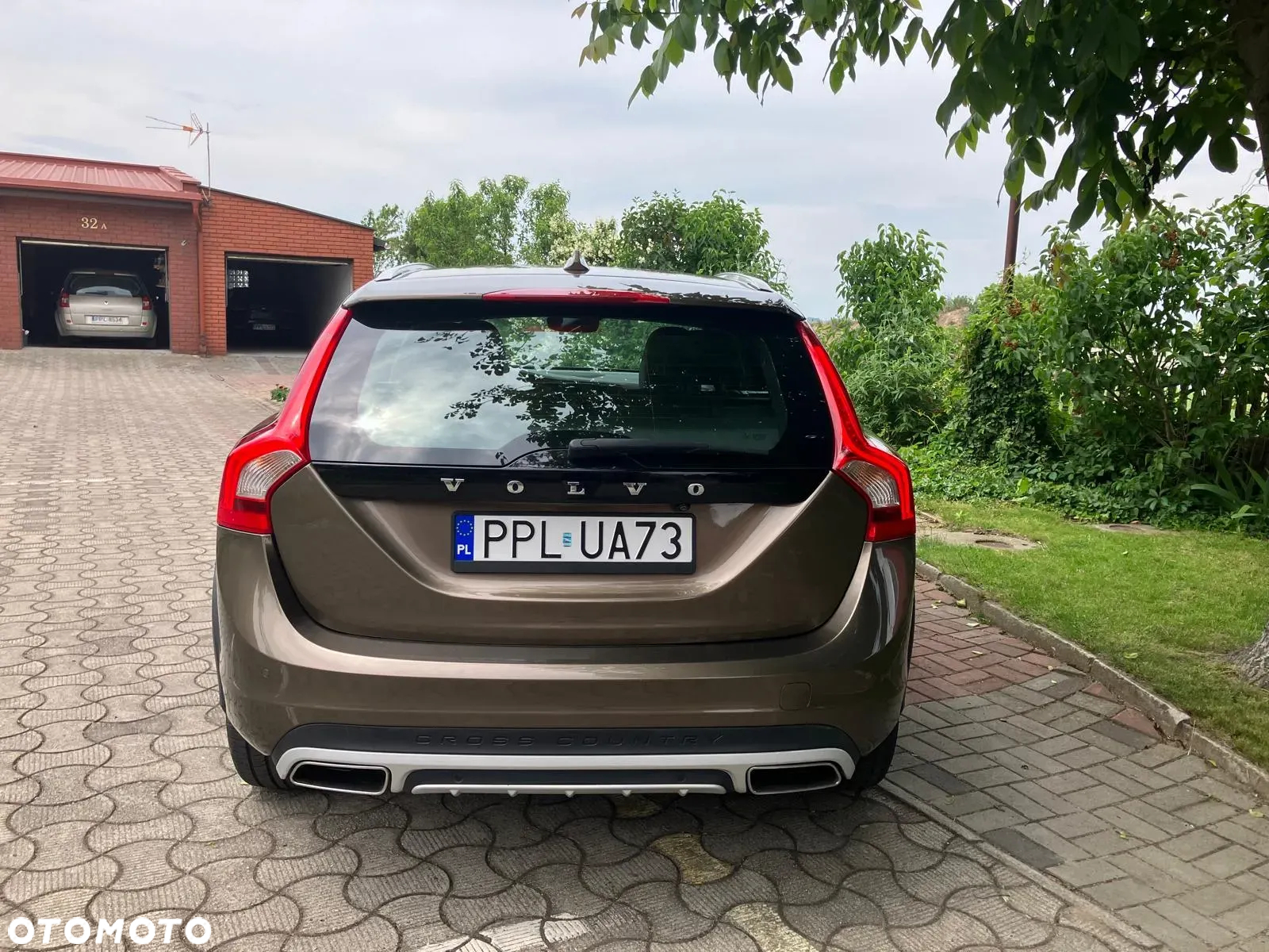 Volvo V60 Cross Country D4 AWD Geartronic - 3