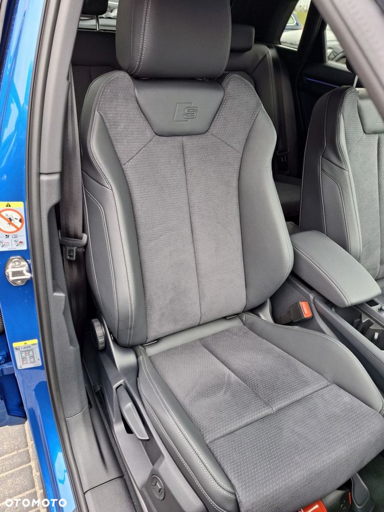 Audi Q3 - 18