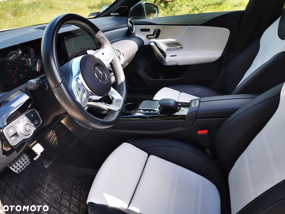 Mercedes-Benz CLA 250 4-Matic AMG Line 7G-DCT - 21