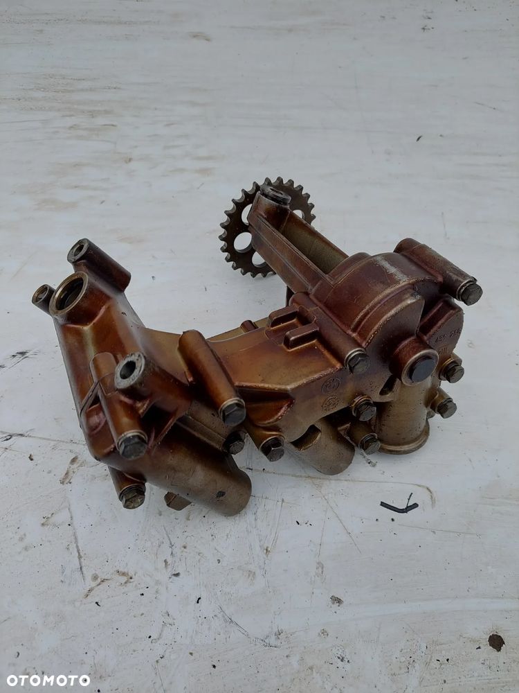Pompa oleju 1439263 BMW X5 E53 Range Rover L322 4.4 - 2
