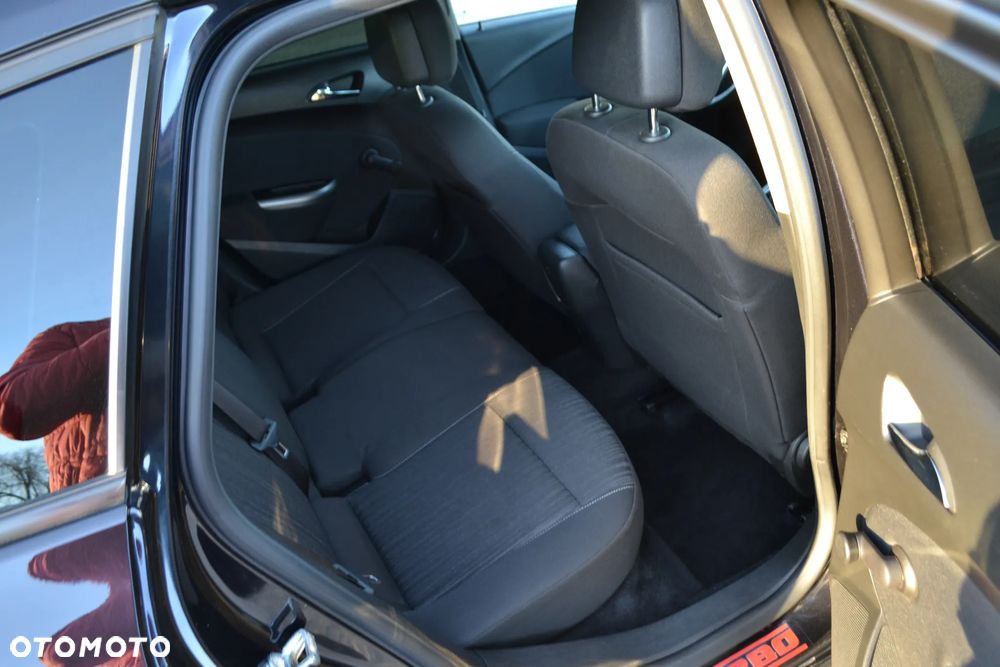 Opel Astra 1.4 Turbo - 23