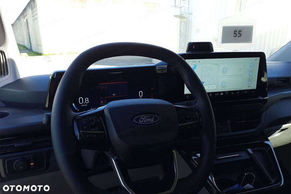 Ford Tourneo Custom - 9