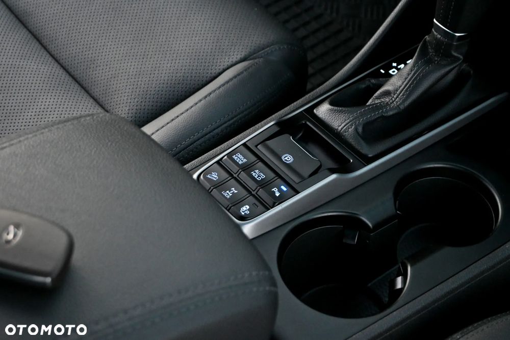 Hyundai Tucson 2.0 CRDI 4WD Automatik Premium - 32