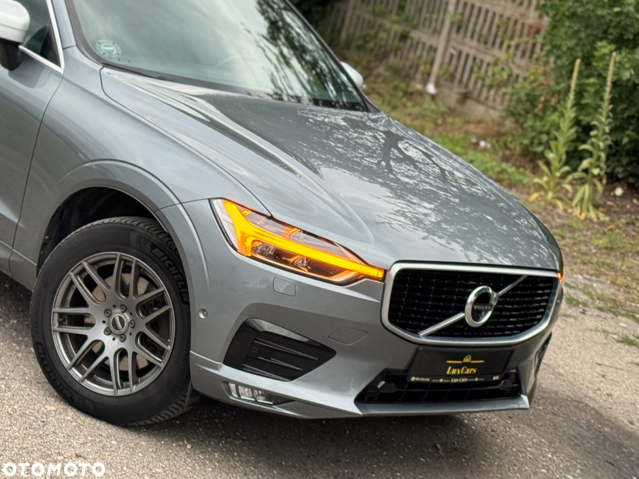 Volvo XC 60 D5 AWD R-Design - 17